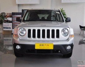 吉普自由客参数 吉普自由客24怎么样这个车15款的