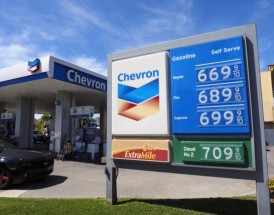 美国汽油价格多少钱一升,美国汽油价格多少钱一升啊