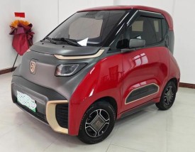 宝骏e200用什么型号轮胎(宝骏e200有几个配置)