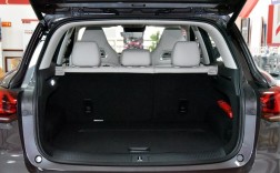 名爵领航suv(名爵领航suv后备厢2个28寸的能平放吗)