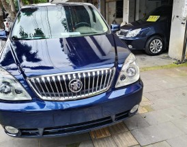 12年别克gl8图片 12年的二手别克gl8值得买吗