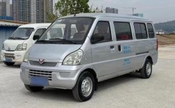 五菱宏光9座面包车 五菱宏光9座商务车图片