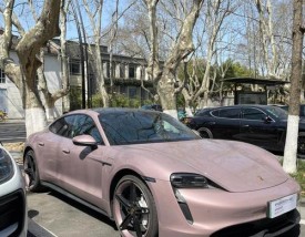 保时捷718冰莓粉落地价 保时捷718spyder冰莓粉