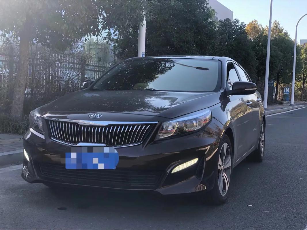 起亚k4怎么样专家点评(起亚k4怎么样优点缺点)