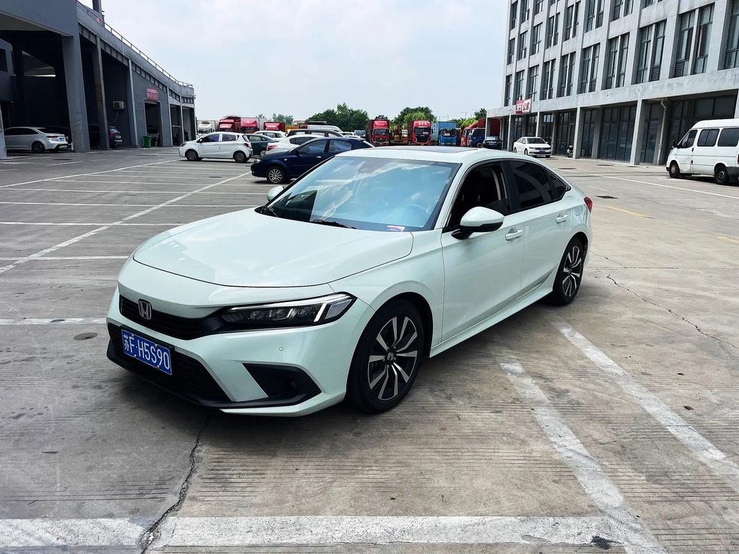 本田思域两厢2023款 21款本田思域两厢