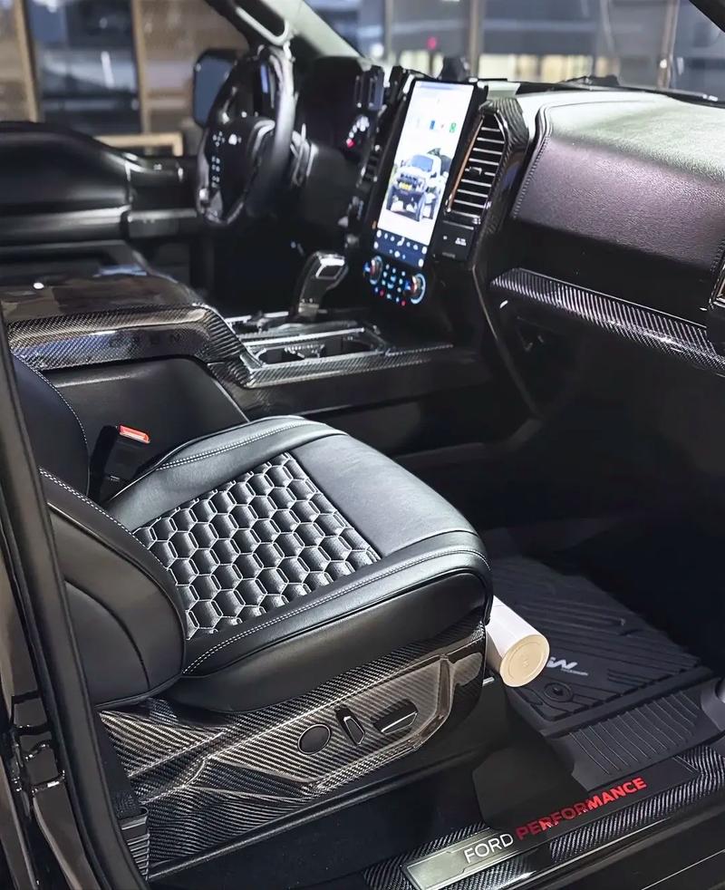 福特猛禽f150后备箱改装图片(福特猛禽f150后备箱改装图片及价格)