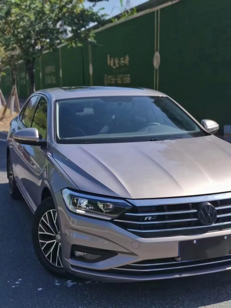 新款速腾图片2020(新款速腾图片高清大图)