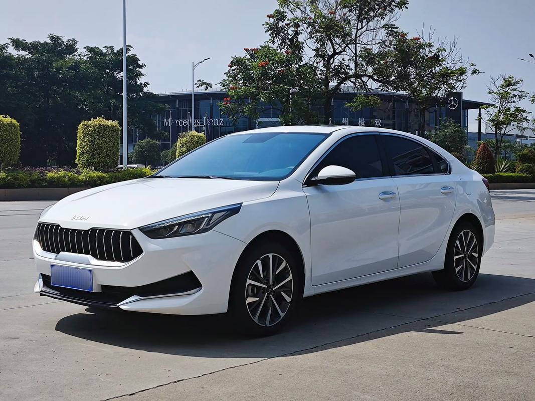 2022起亚k3图片,起亚k 3图片