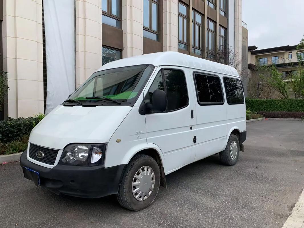 大众面包车价格及图片/江铃面包车价格及图片