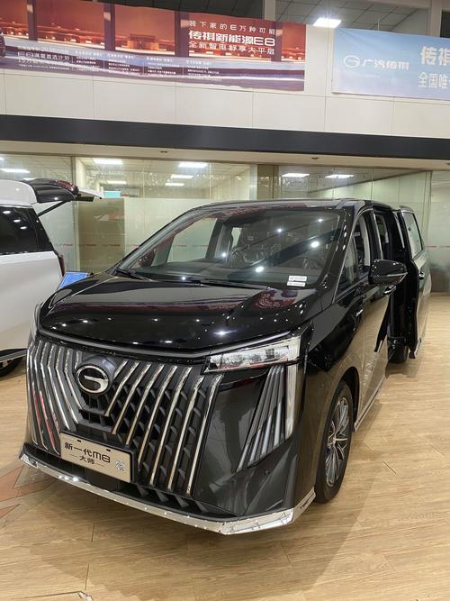 广汽传祺gm8报价及图片(广汽传祺gm8最新价格)