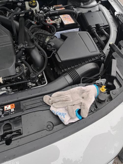 【汽车福克斯,汽车福克斯电瓶最长寿命多久】