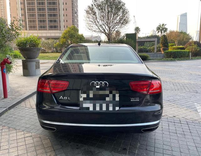 奥迪a8w12售价多少万(奥迪a8w12最新款多少钱)