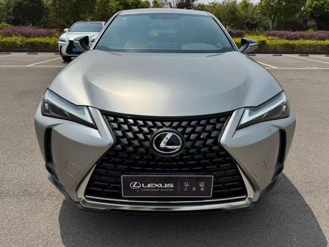 【雷克萨斯ux260h参数配置,雷克萨斯ux260h是什么车型】