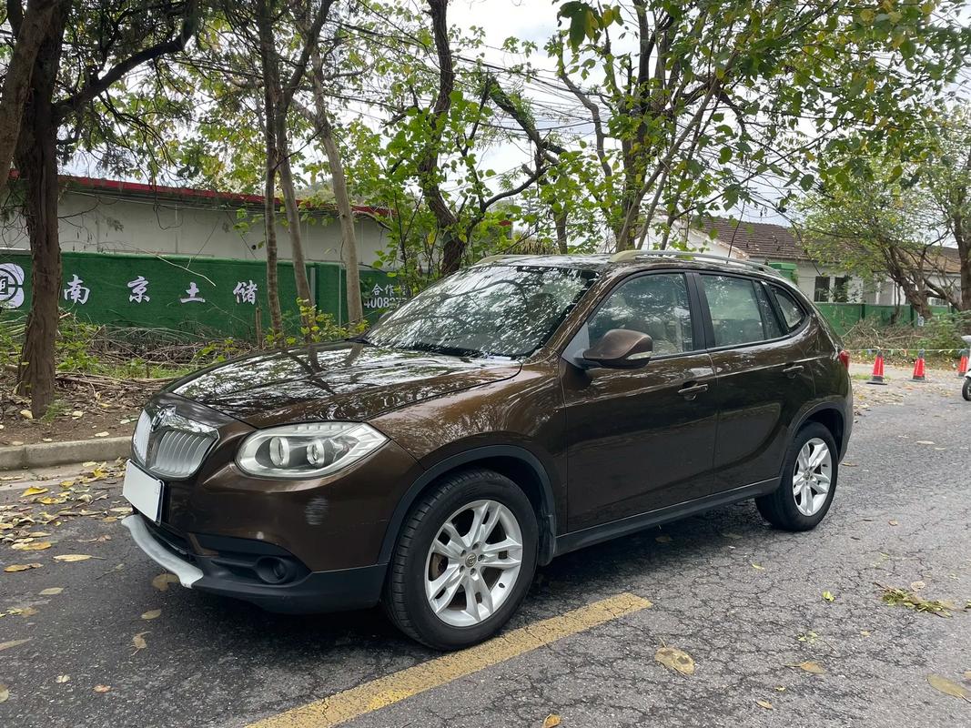 2014年华晨中华多少钱,14年中华车价位