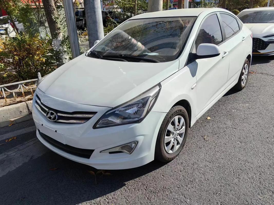 16款现代瑞纳(16款现代瑞纳耐用不)