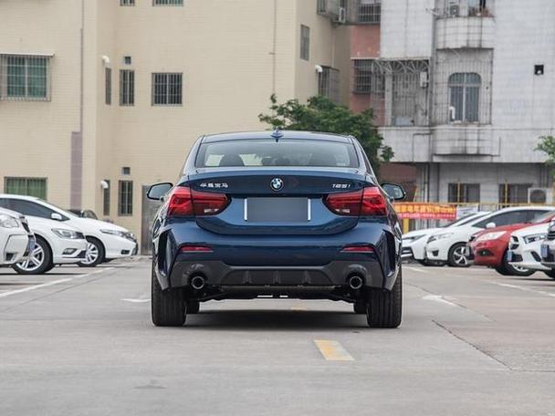 全新宝马1系三厢/全新宝马一系三厢