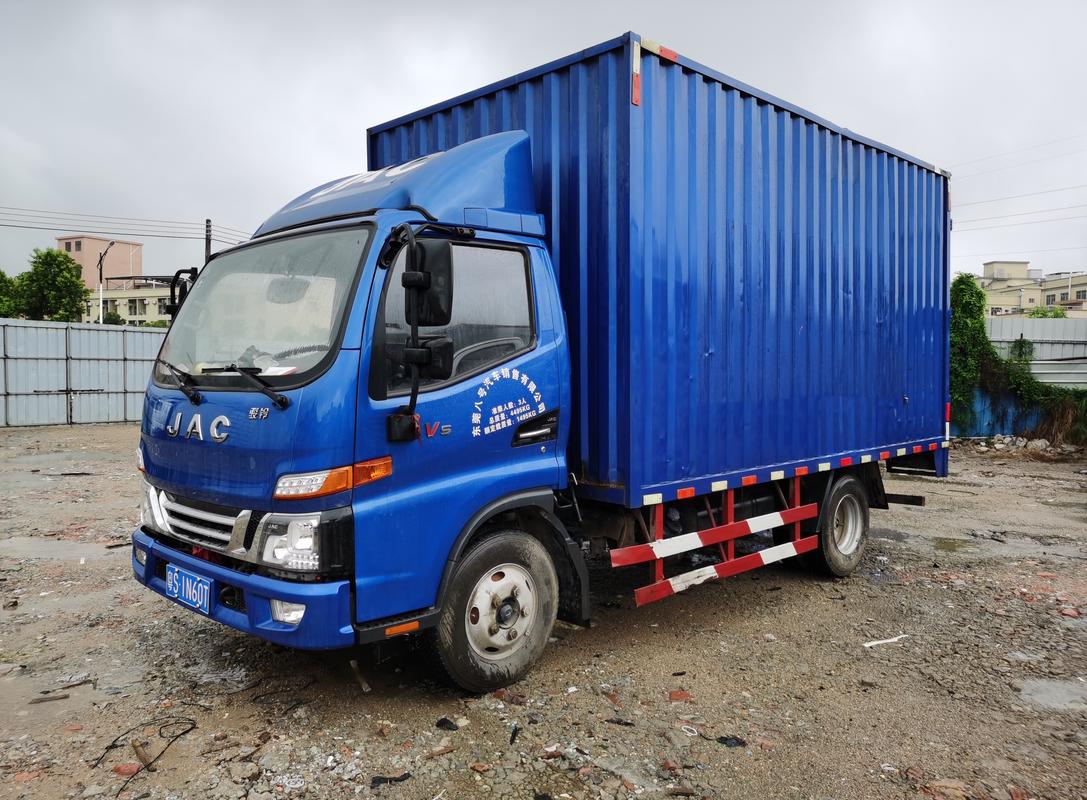 国4国5是什么标志图片(国4国5的车有什么区别)