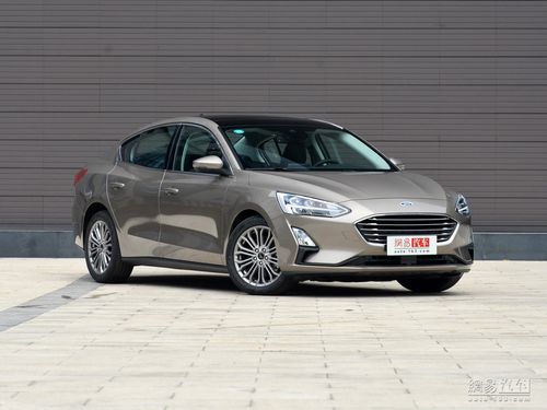 【福特新福克斯三厢价格,福特福克斯三厢2019款图片】
